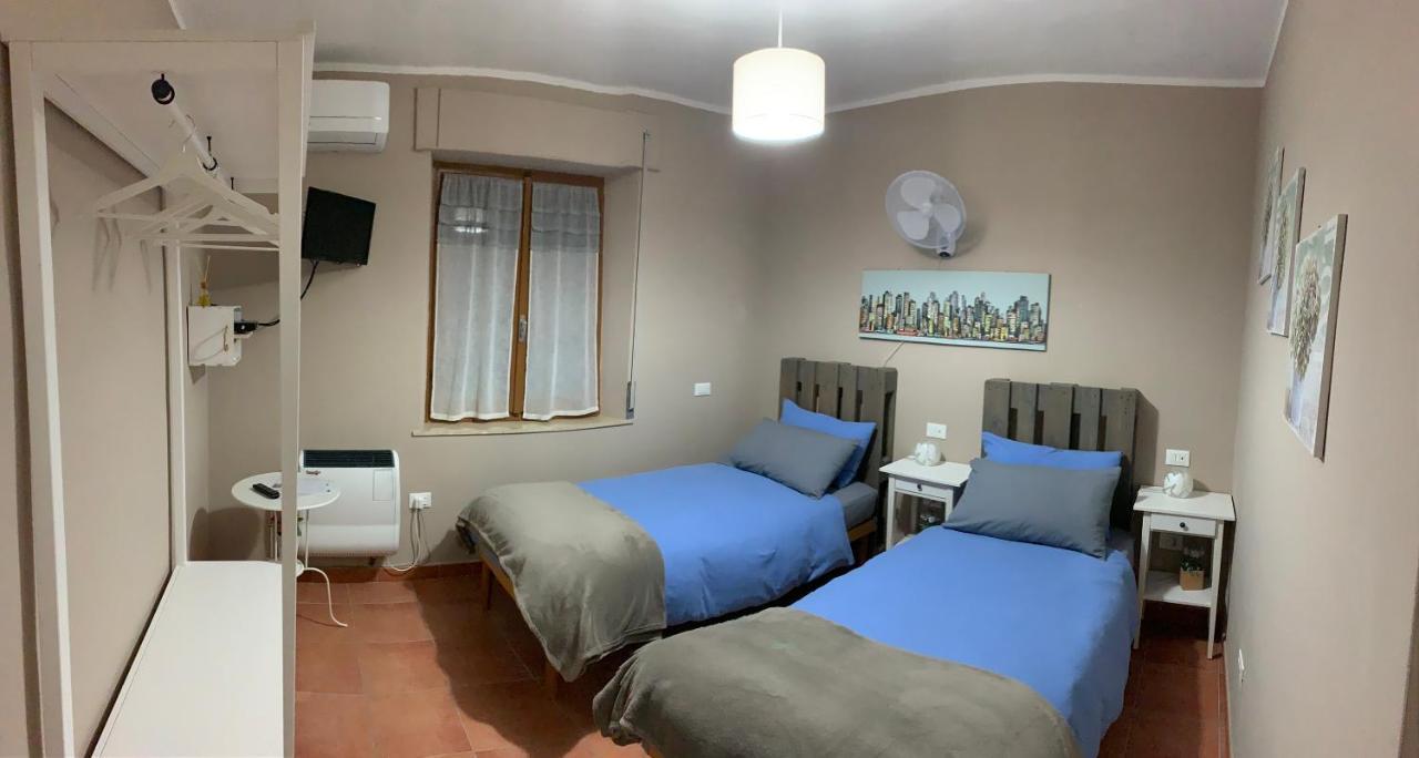 B&B Dallo Zio Отобиано Екстериор снимка