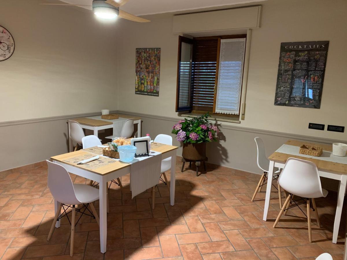 B&B Dallo Zio Отобиано Екстериор снимка