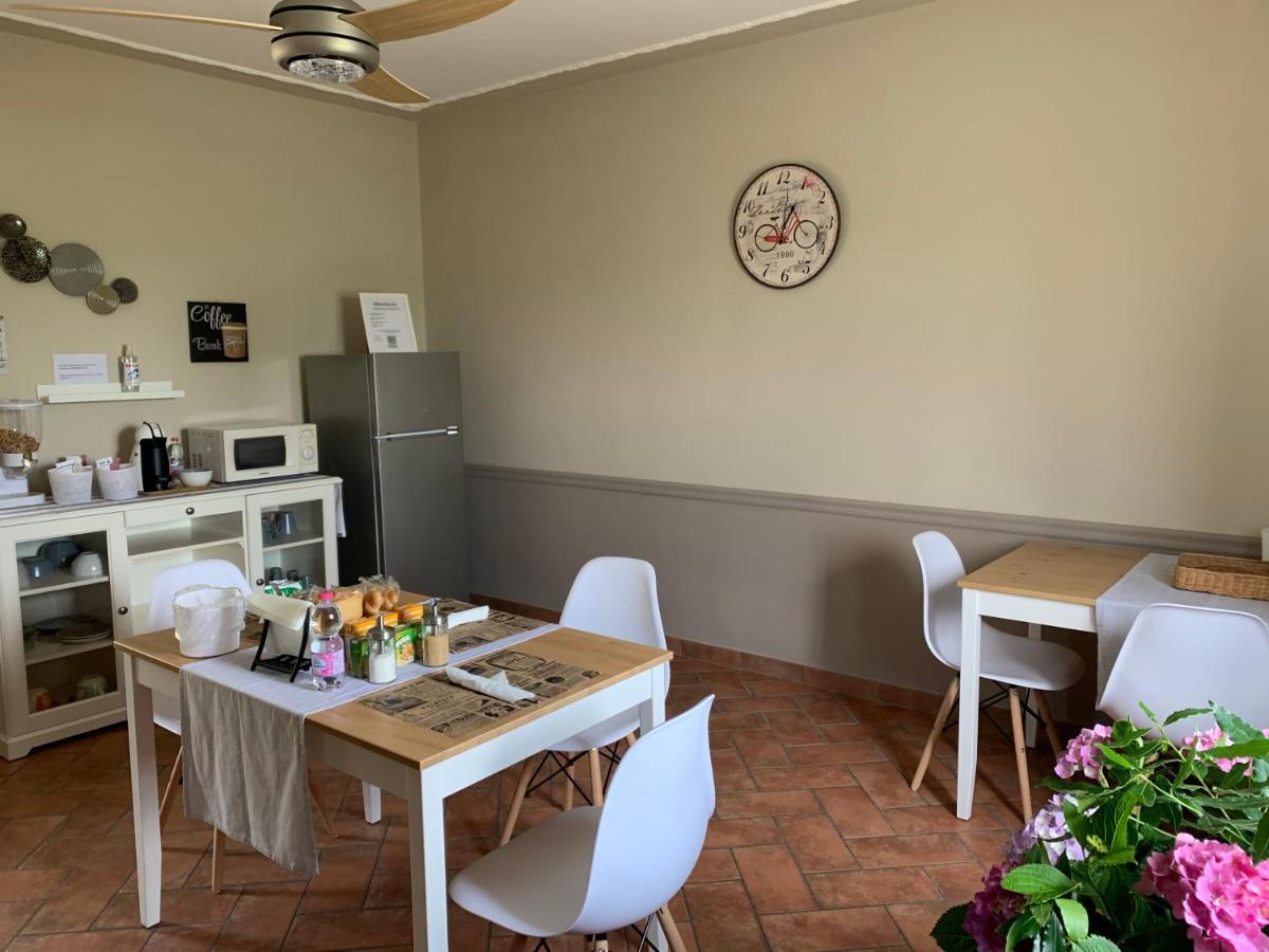 B&B Dallo Zio Отобиано Екстериор снимка